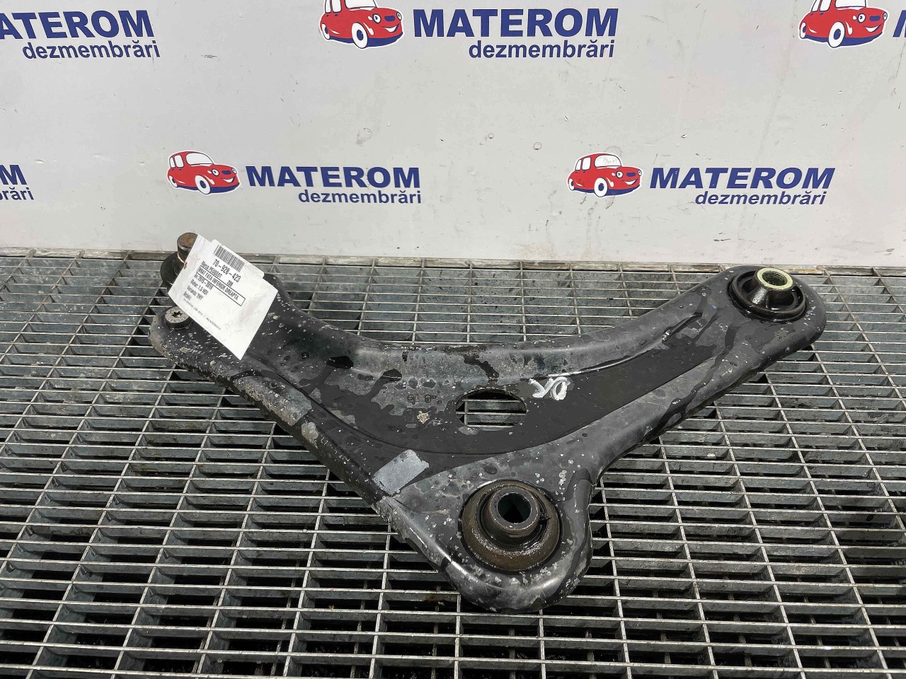 BRAT FATA INFERIOR DREAPTA PEUGEOT 208 1.5 HDI - (2015 2019)