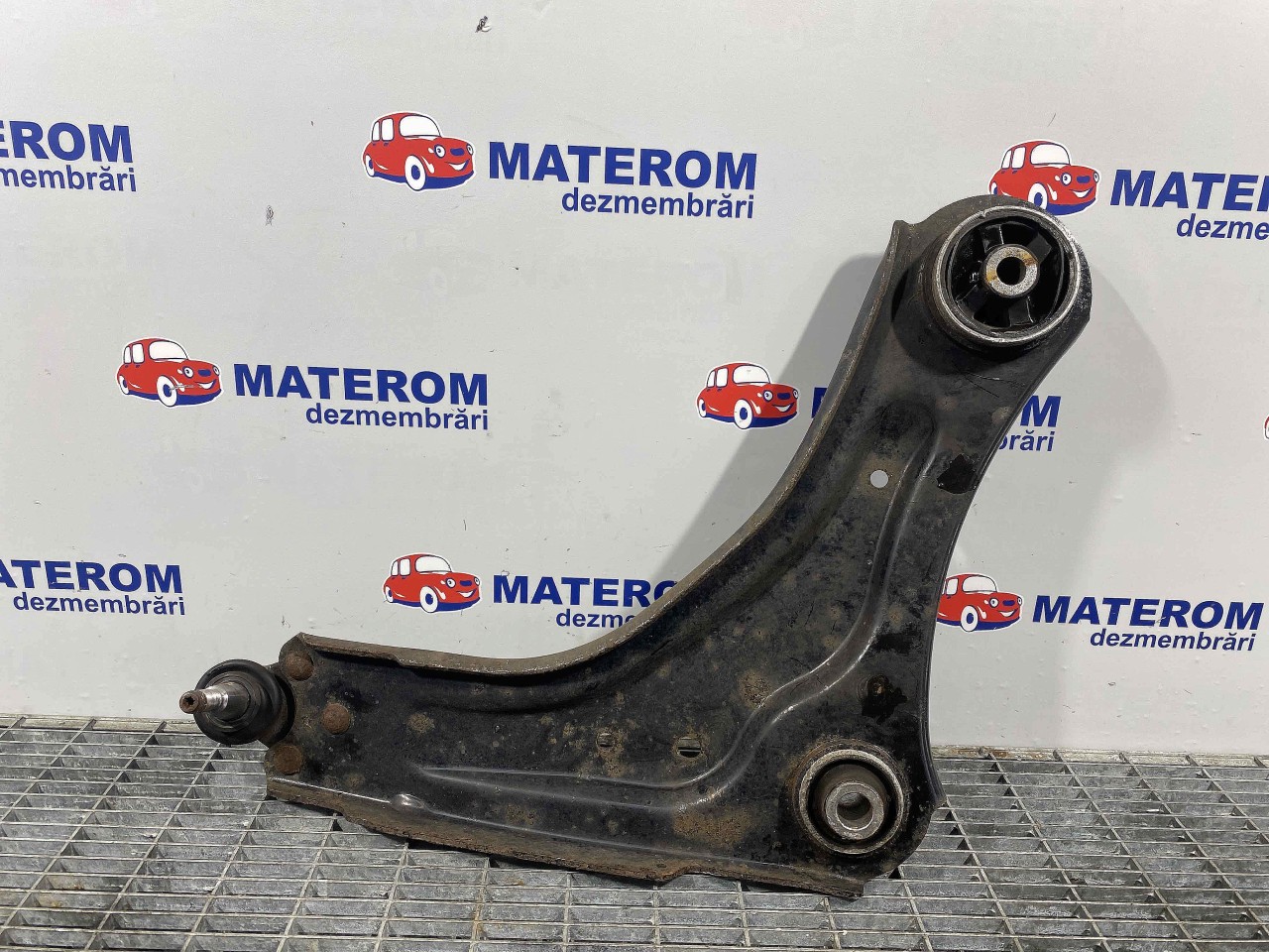 BRAT FATA INFERIOR DREAPTA RENAULT LAGUNA 2.0 DCI - (2007 2010)