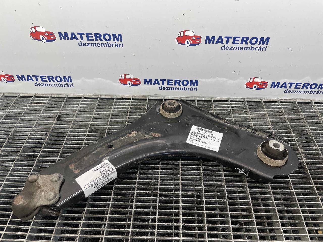 BRAT FATA INFERIOR DREAPTA RENAULT MEGANE 1.9 DCI - (2008 2012)