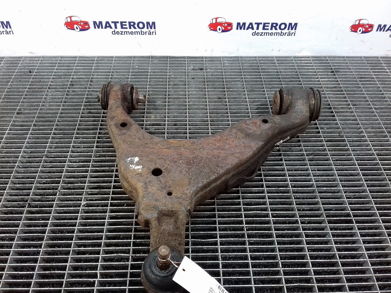 BRAT FATA INFERIOR DREAPTA TOYOTA LAND CRUISER 3.0 D - (2002 2009)
