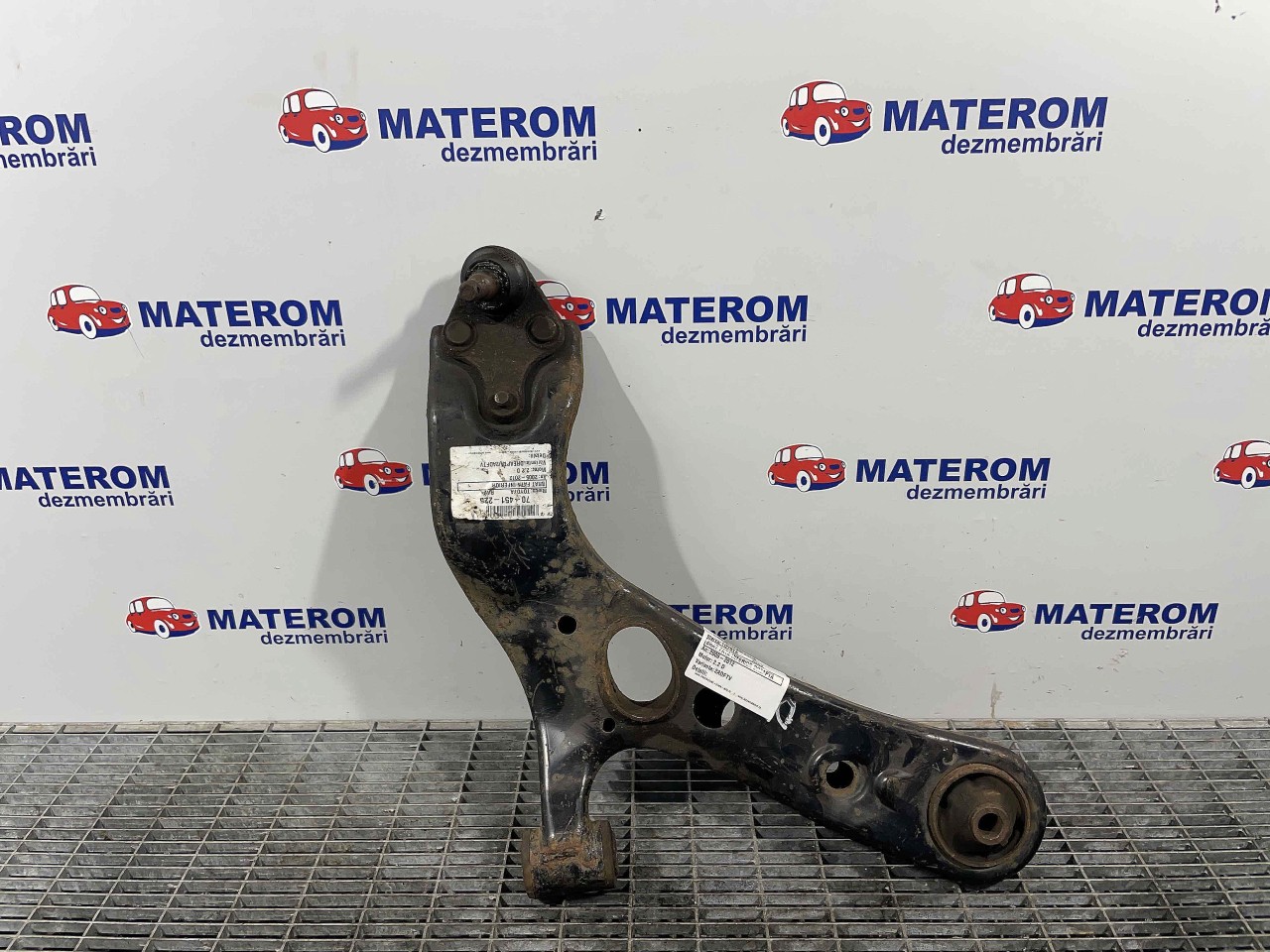 BRAT FATA INFERIOR DREAPTA TOYOTA RAV4 2.2 D - (2005 2012)