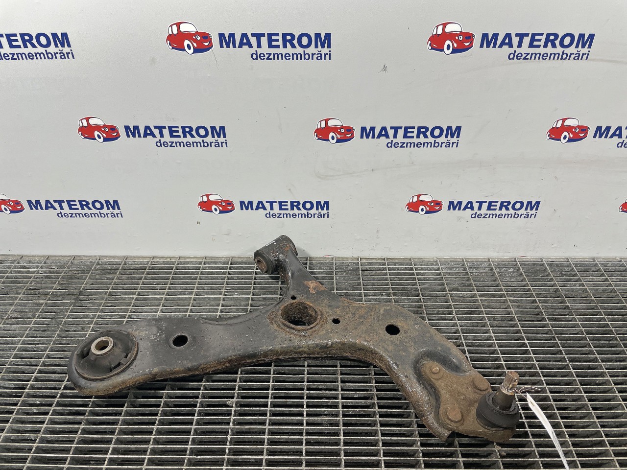 BRAT FATA INFERIOR DREAPTA TOYOTA VERSO VERSO 1.6 D4D - (2012 2018)