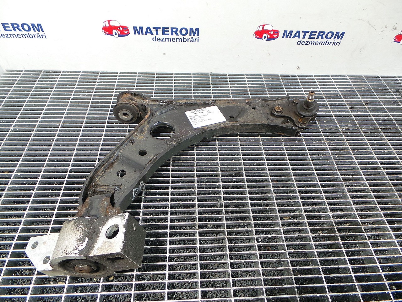 BRAT FATA INFERIOR DREAPTA VW JETTA III JETTA III 1.9 TDI - (2005 2010)