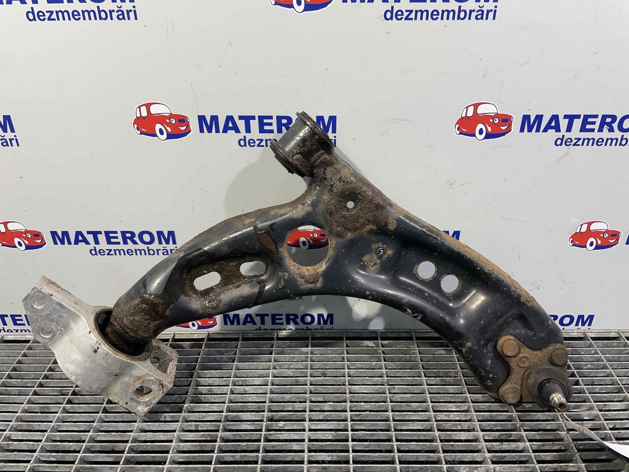 BRAT FATA INFERIOR DREAPTA VW PASSAT 2.0 TDI - (2010 2014)