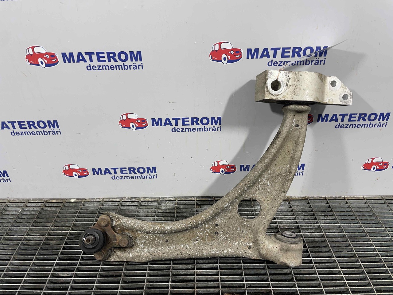 BRAT FATA INFERIOR DREAPTA VW TIGUAN TIGUAN 2.0 TDI - (2007 2010)