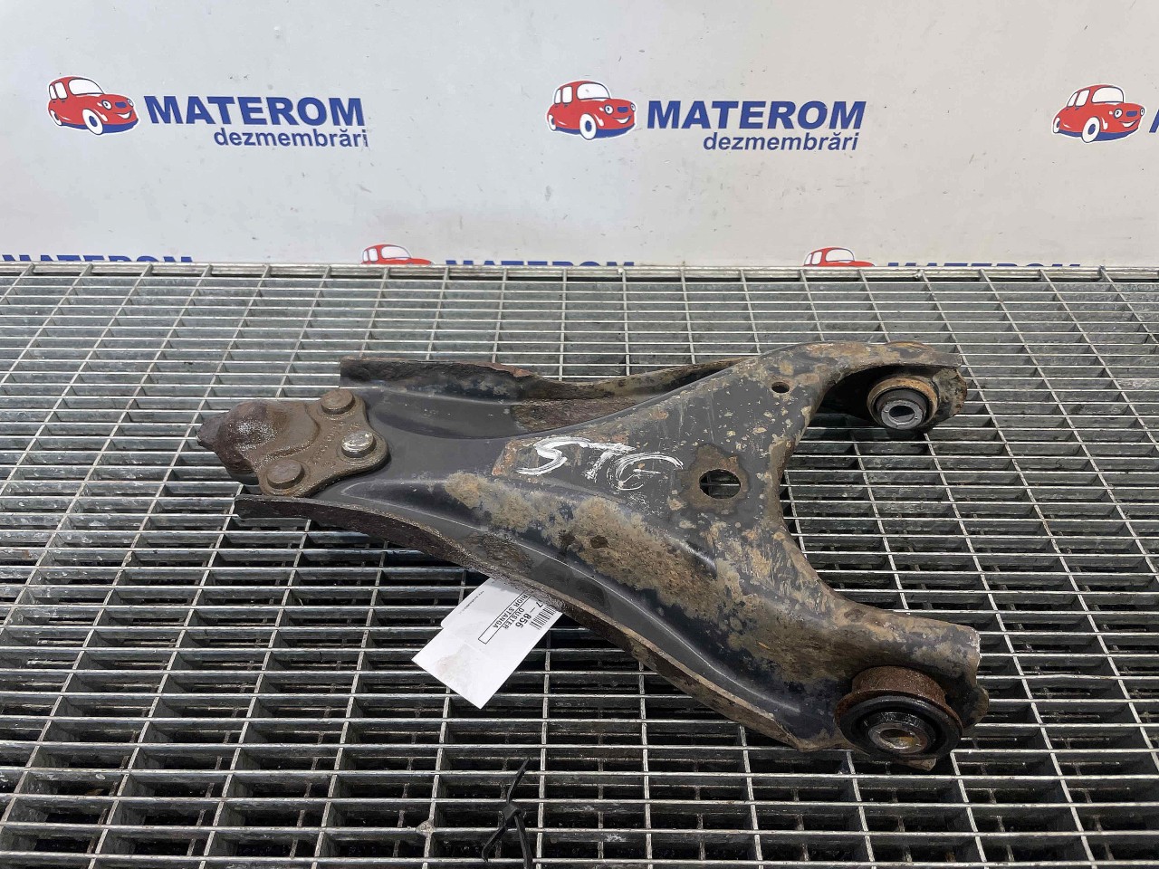 BRAT FATA INFERIOR STANGA DACIA DUSTER DUSTER 1.6 INJ 16V - (2010 2013)