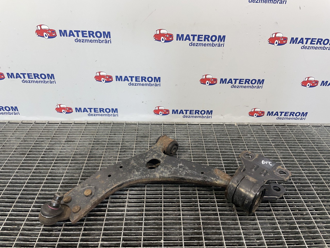 BRAT FATA INFERIOR STANGA FORD FOCUS FOCUS 1.0 ECOBOOST - (2011 2014)