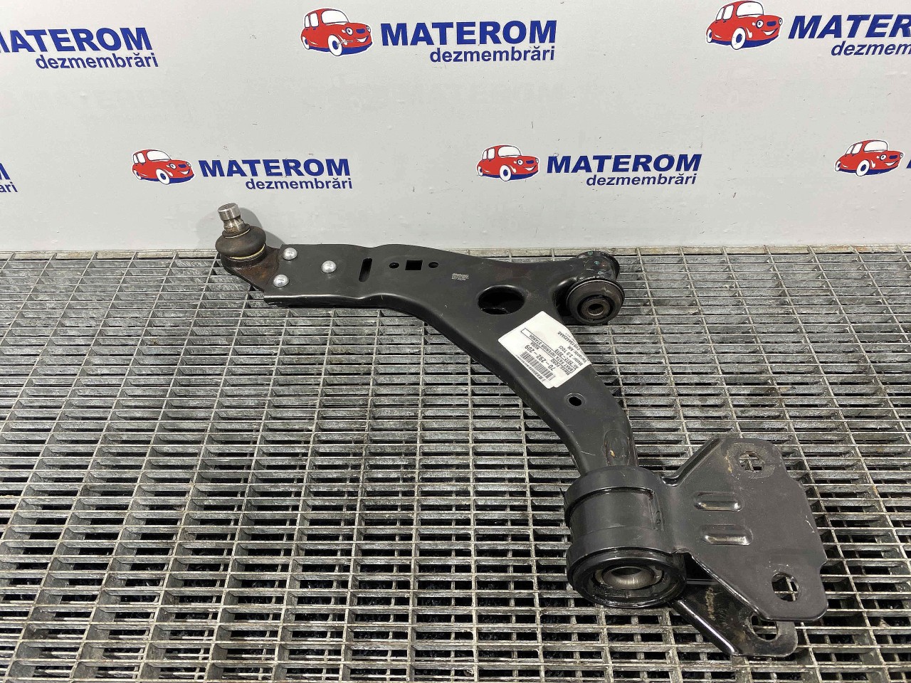 BRAT FATA INFERIOR STANGA FORD KUGA 2.0 TDCI - (2012 2019)