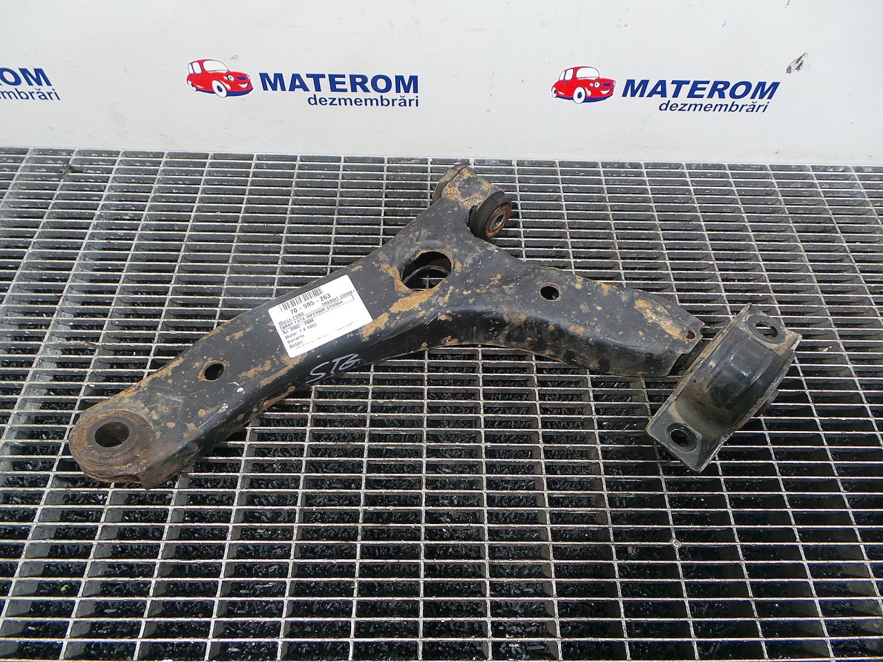 BRAT FATA INFERIOR STANGA FORD TRANSIT CONNECT 1.8 TDCI - (2002 2009)