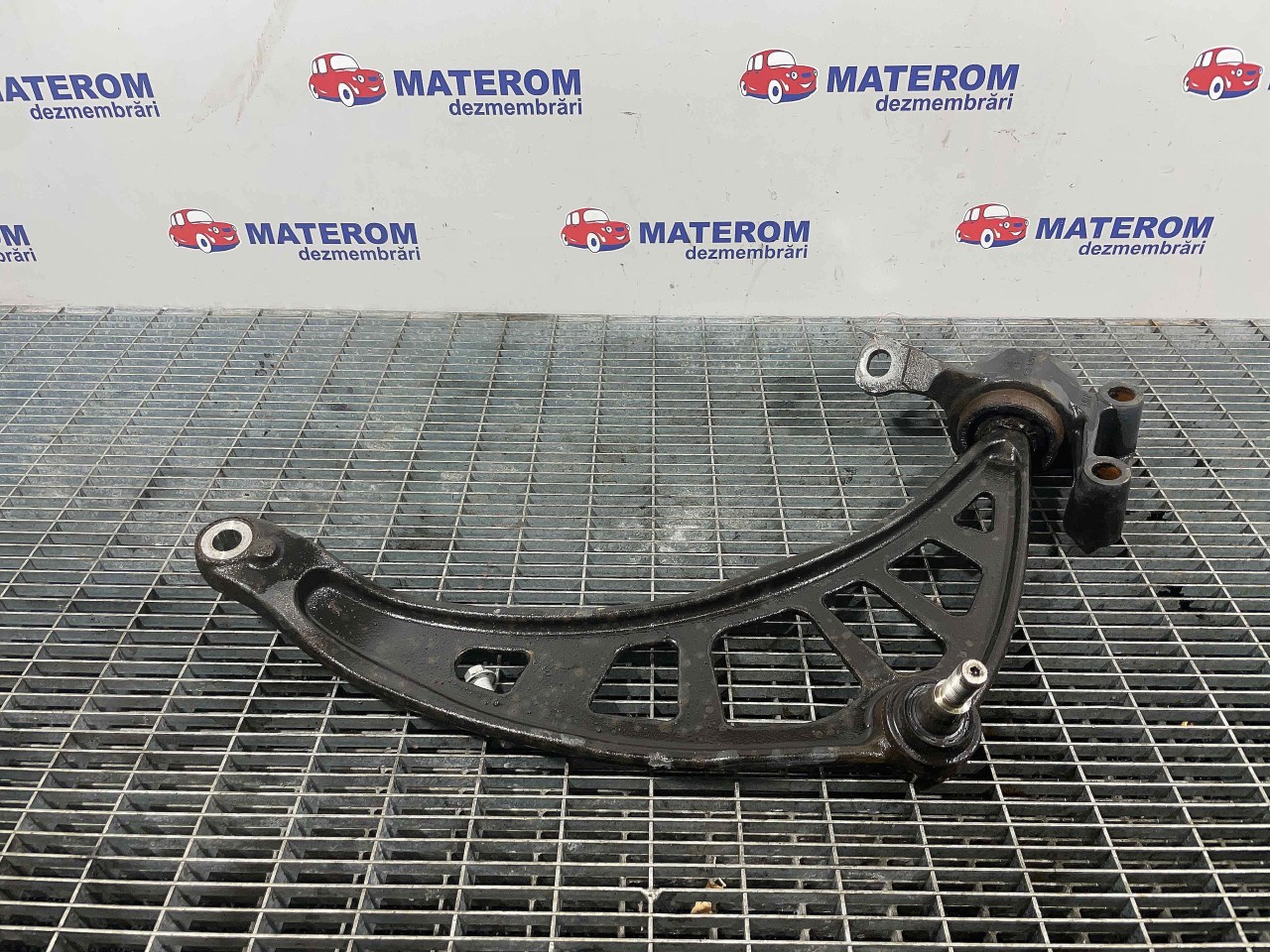 BRAT FATA INFERIOR STANGA MINI COUNTRYMAN COUNTRYMAN 1.6 D - (2010 2017)