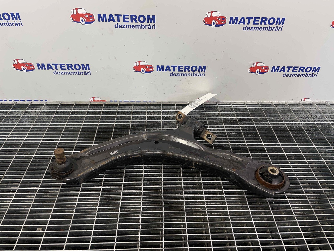 BRAT FATA INFERIOR STANGA NISSAN X-TRAIL X-TRAIL 2.0 DCI - (2007 2010)