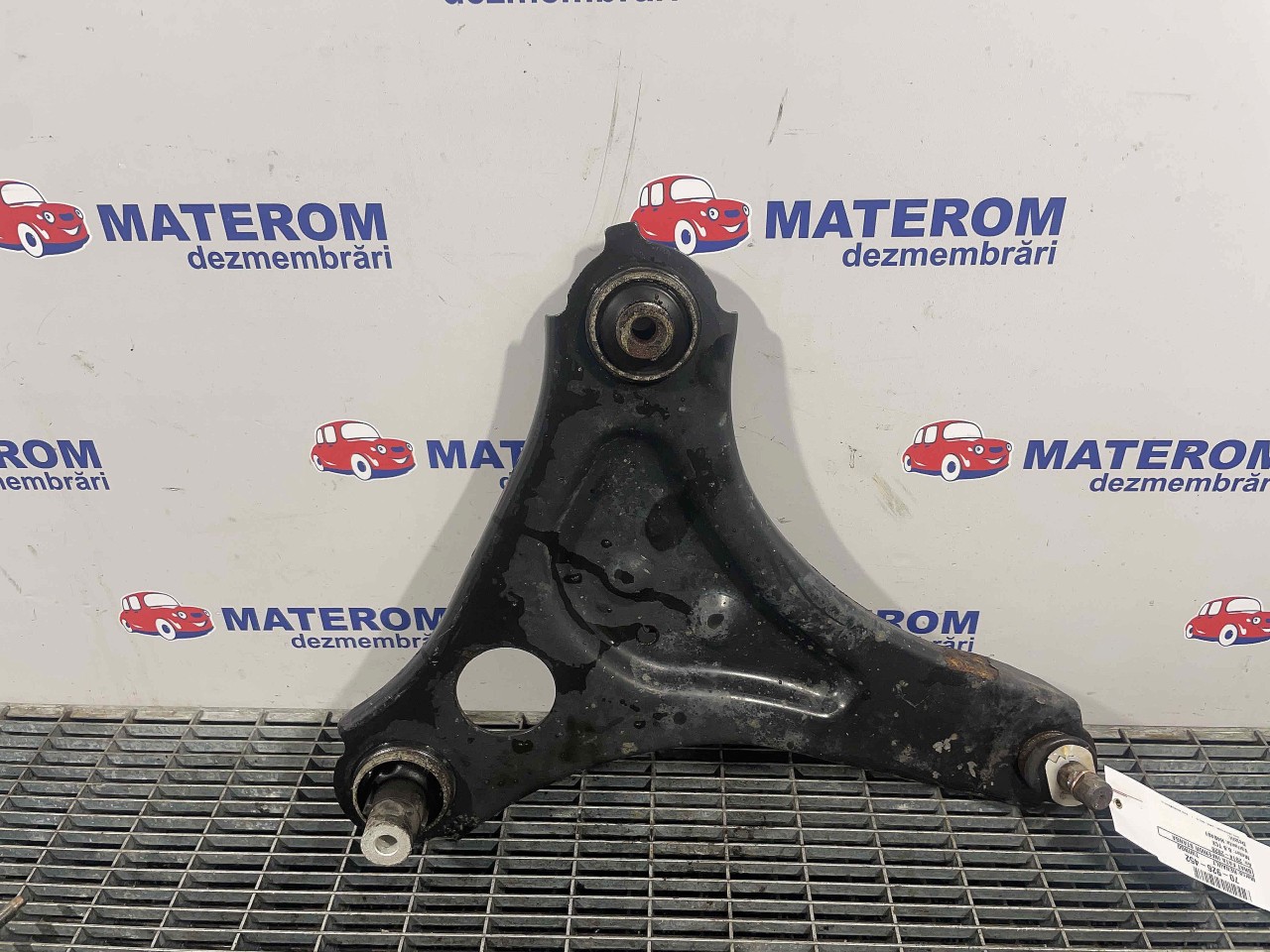 BRAT FATA INFERIOR STANGA RENAULT TWINGO TWINGO 0.9 TCE - (2014 2020)