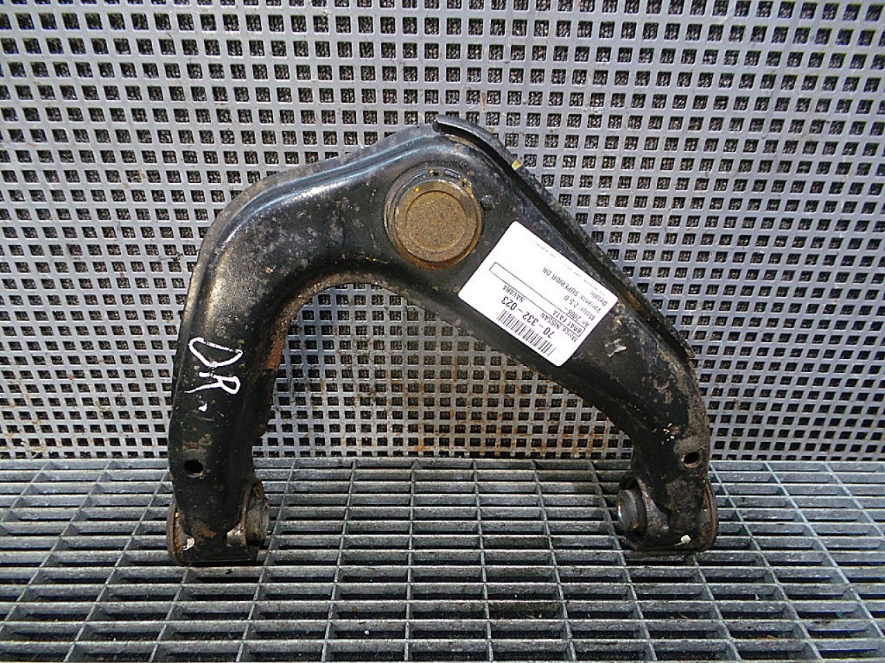 BRAT FATA SUPERIOR DREAPTA NISSAN NAVARA 2.5 D - (2005 2010)