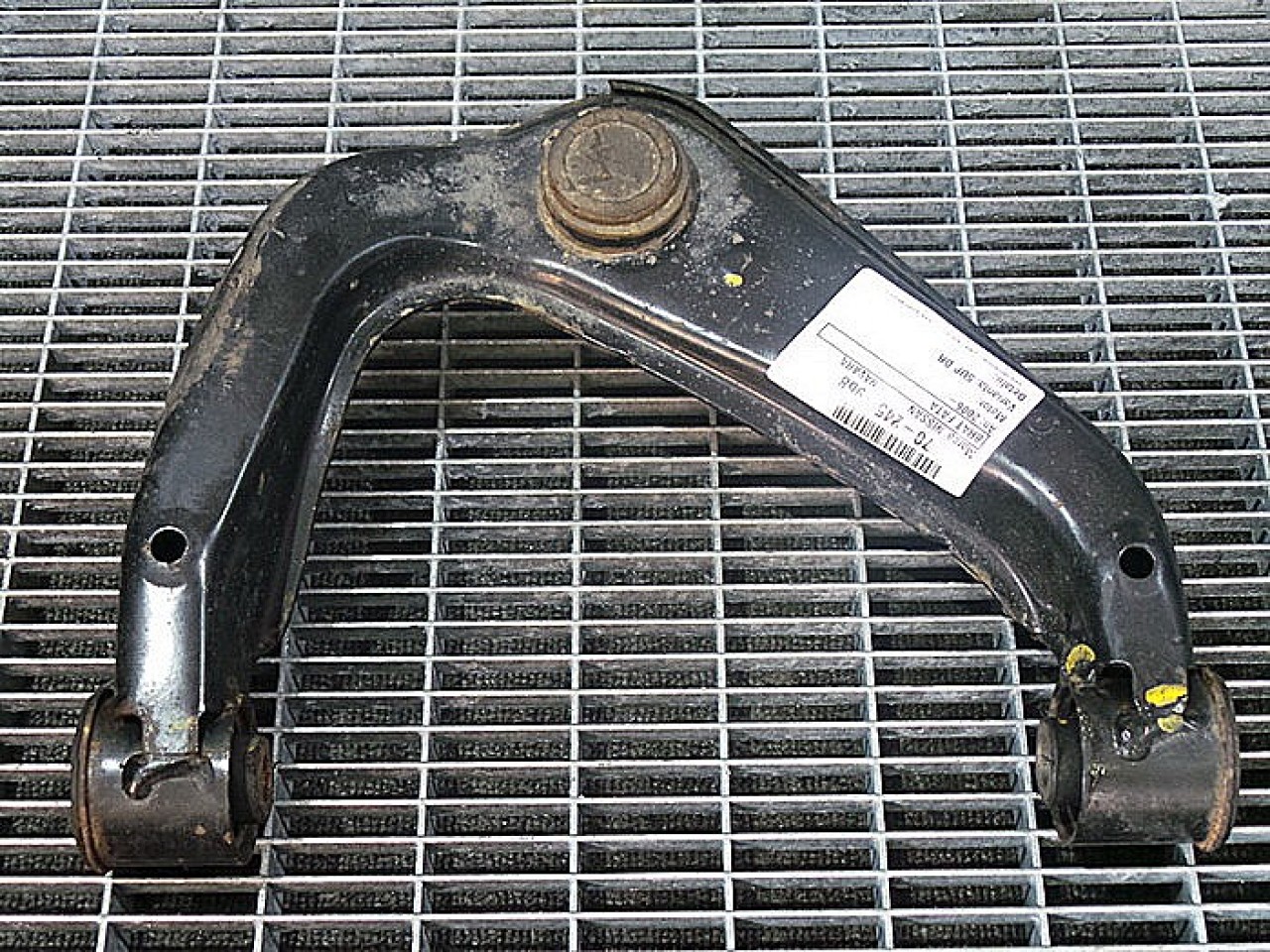 BRAT FATA SUPERIOR DREAPTA NISSAN NAVARA - - (2005 2010)