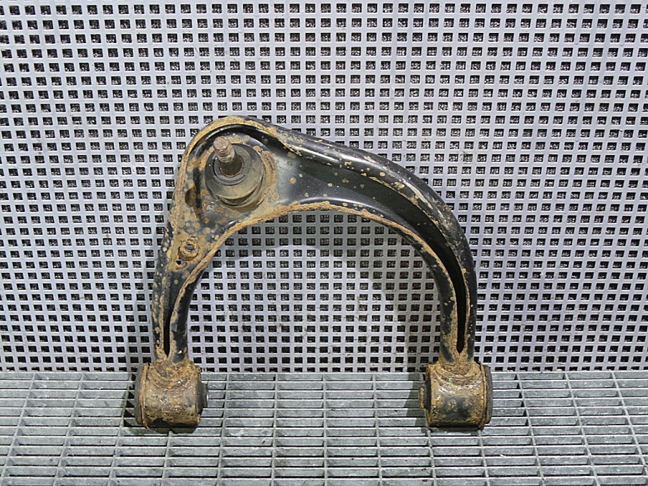 BRAT FATA SUPERIOR DREAPTA TOYOTA HILUX - - (2005 2012)