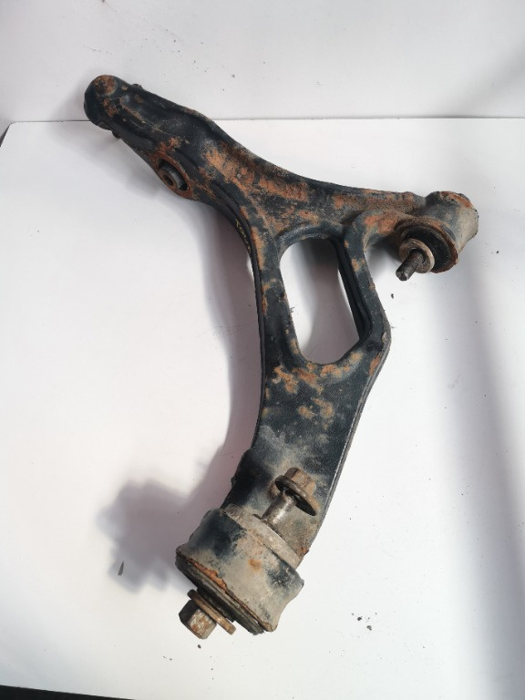 Brat fata VW Touareg 7L stanga 7L0407153E
