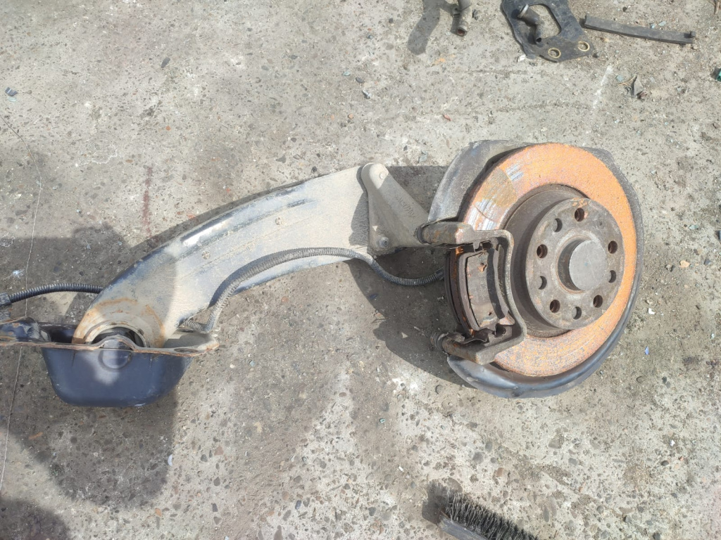 Brat fuzeta spate 3c0505225a Volkswagen VW Passat B6 [2005 - 2010]
