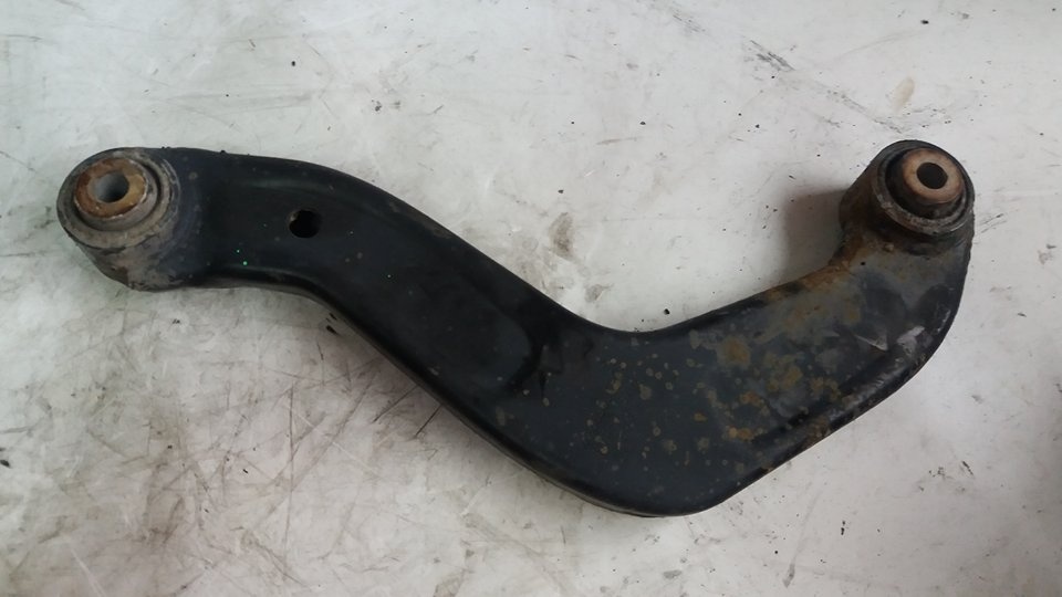 Brat fuzeta suspensie dreapta audi a4 b7 8e0505324m