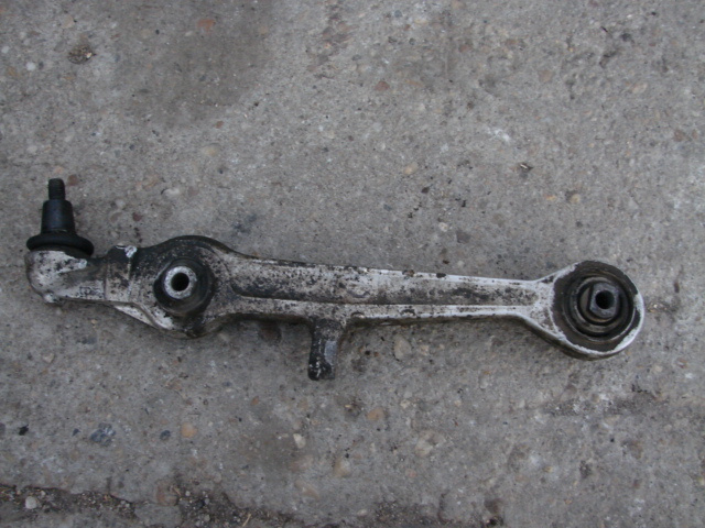 Brat inferior stanga fata spre fata Audi A6 4B/C5 [1997 - 2001] Sedan 2.4 MT (165 hp) AGA