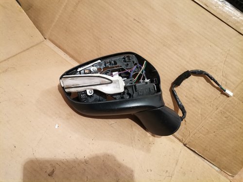 Brat oglinda rabatabila dreapta Mazda CX-5 / CX-3 (2015-20118) cod E4 044548 / E4 044549