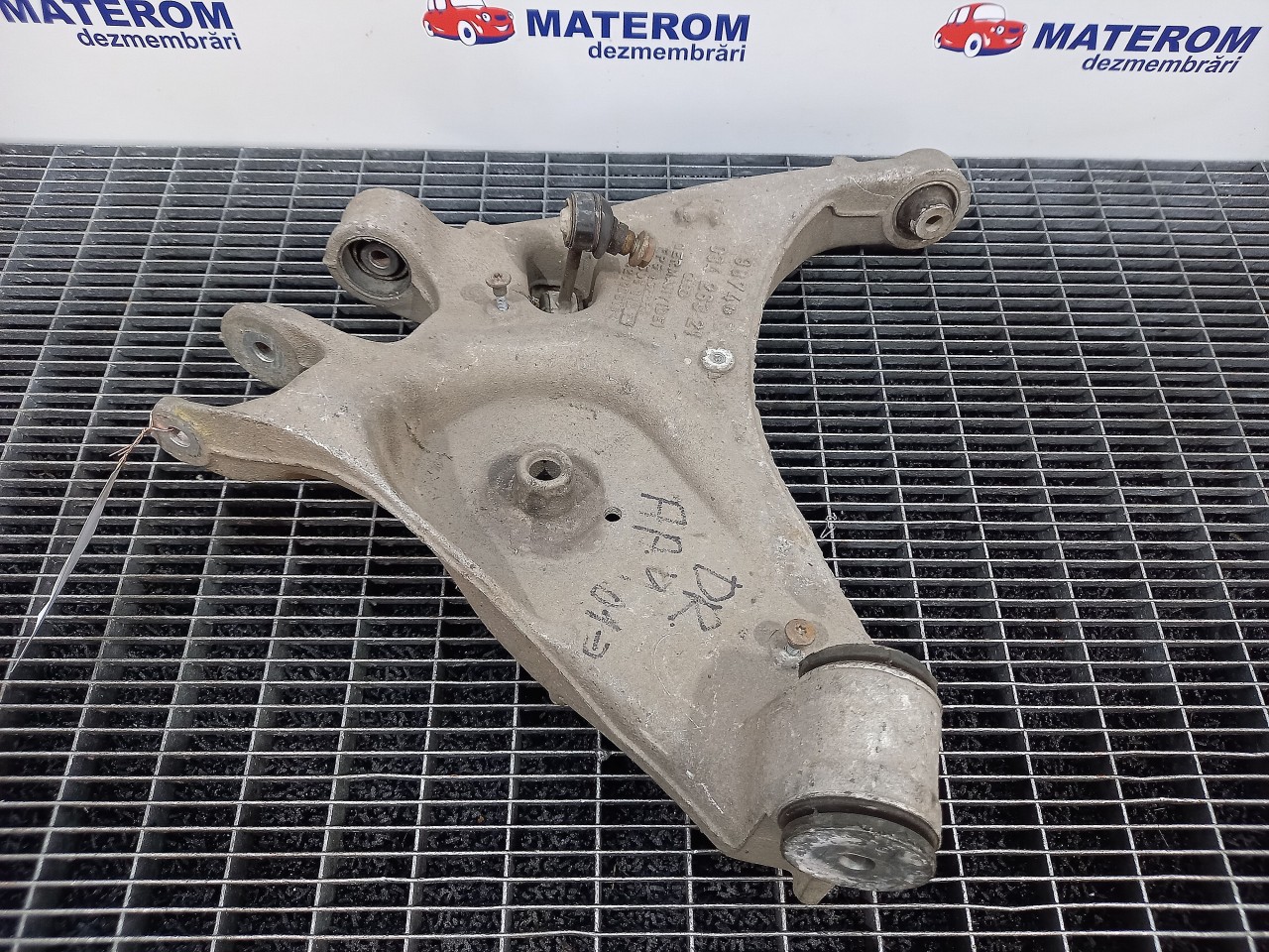 BRAT SPATE INFERIOR DREAPTA AUDI A4 A4 - - (2001 2004)