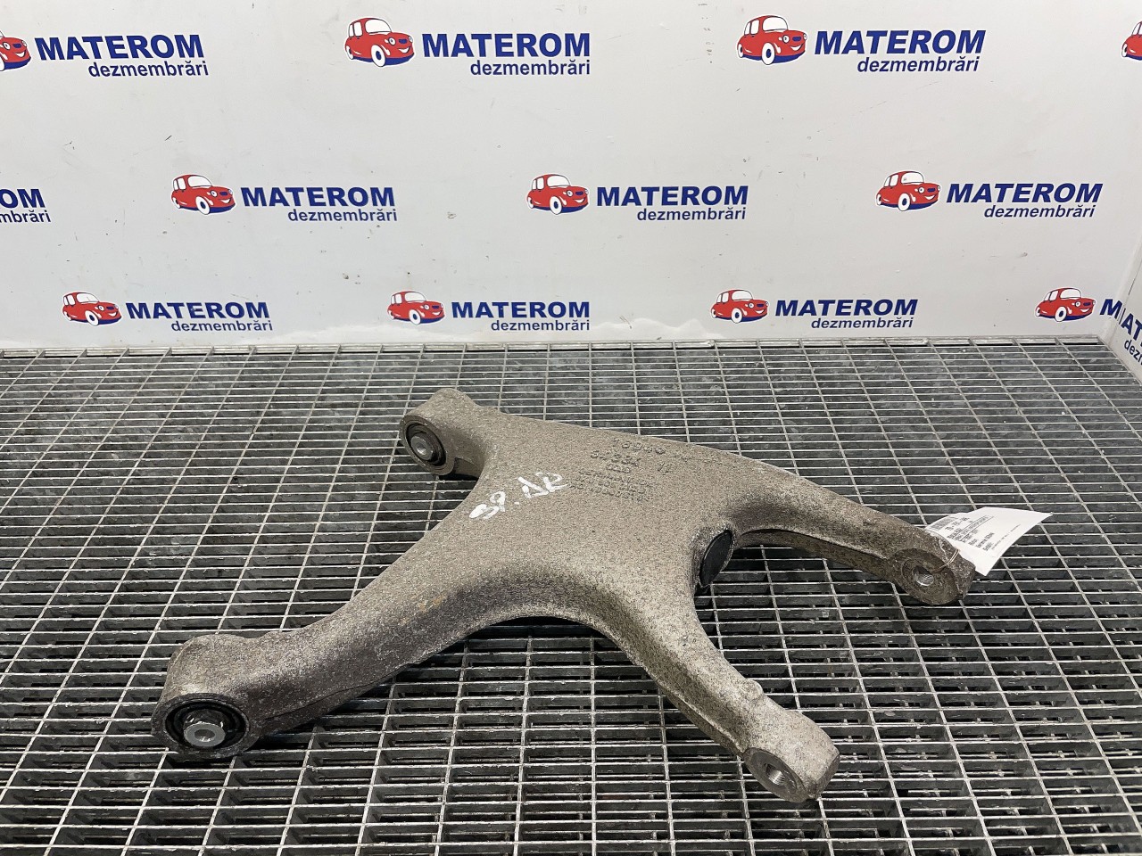 BRAT SPATE INFERIOR DREAPTA AUDI A4 A4 - - (2007 2011)