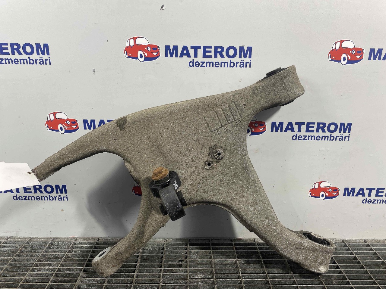 BRAT SPATE INFERIOR DREAPTA AUDI A4 A4 - - (2012 2015)