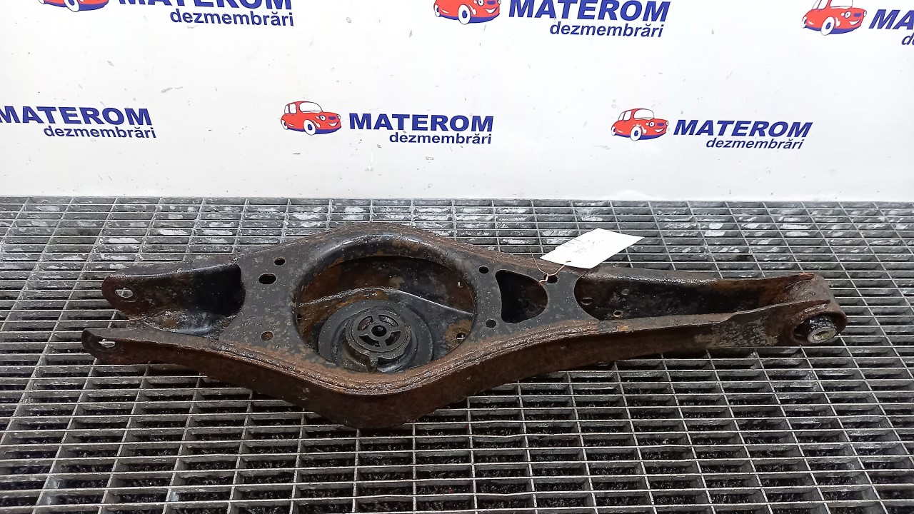 BRAT SPATE INFERIOR DREAPTA AUDI Q3 - - (2011 2015)