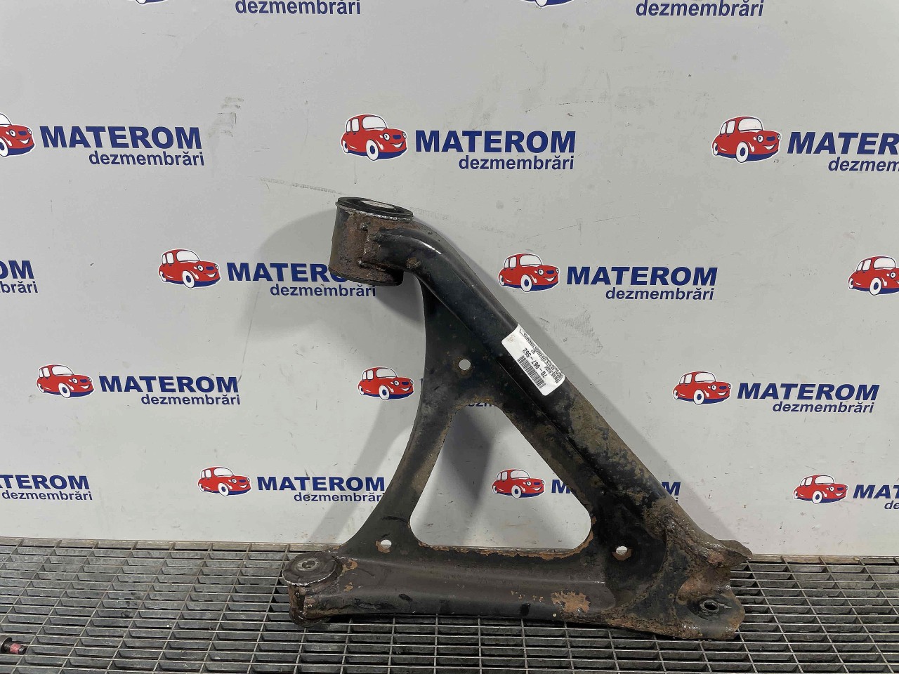 BRAT SPATE INFERIOR DREAPTA AUDI Q7 Q7 - - (2010 2015)