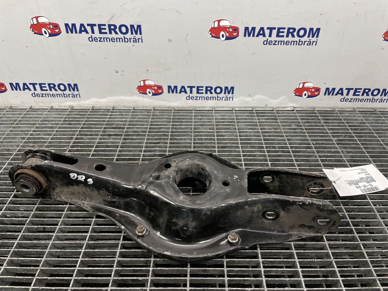 BRAT SPATE INFERIOR DREAPTA BMW SERIA 1 F20 SERIA 1 F20 - - (2011 2015)