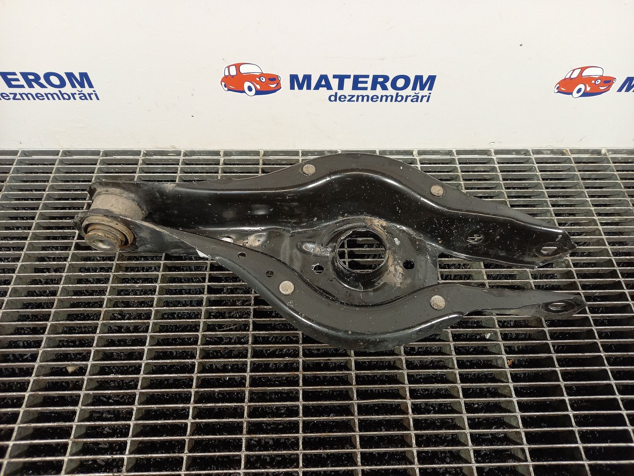BRAT SPATE INFERIOR DREAPTA BMW SERIA 1 F20 SERIA 1 F20 - - (2011 2015)