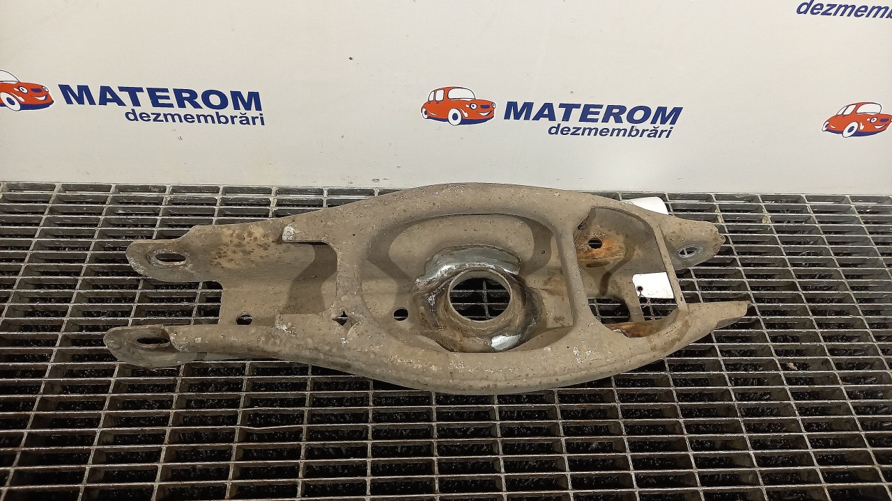 BRAT SPATE INFERIOR DREAPTA BMW SERIA 3 E 90 - - (2004 2007)