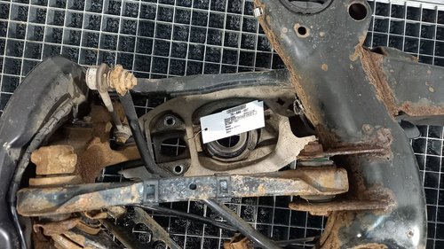 BRAT SPATE INFERIOR DREAPTA BMW SERIA 3 E 90 SERIA 3 E 90 - - (2004 2007)