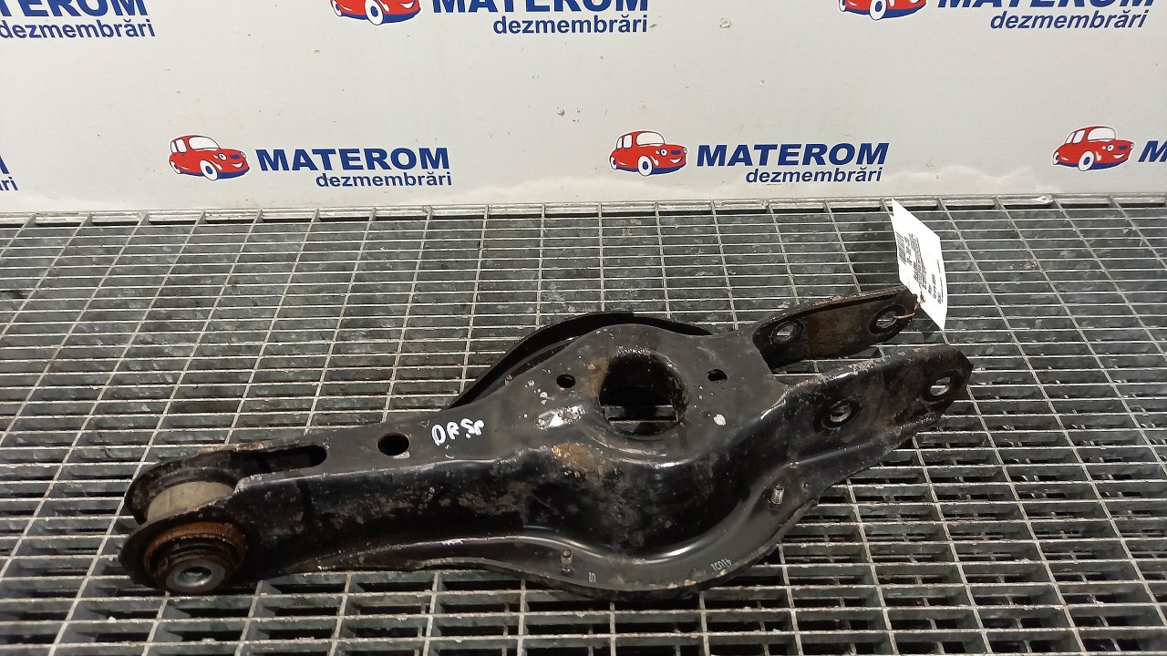 BRAT SPATE INFERIOR DREAPTA BMW SERIA 3 F 30 - - (2011 2015)