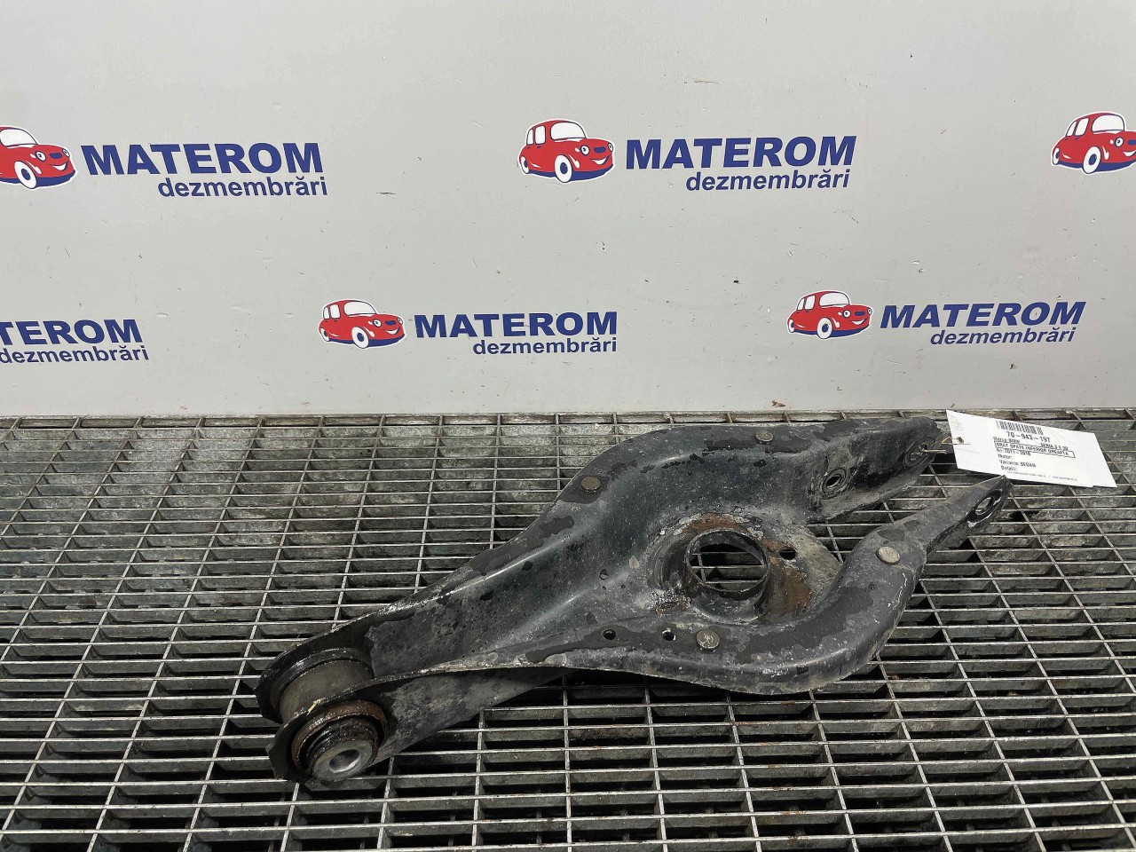 BRAT SPATE INFERIOR DREAPTA BMW SERIA 3 F 30 - - (2011 2018)