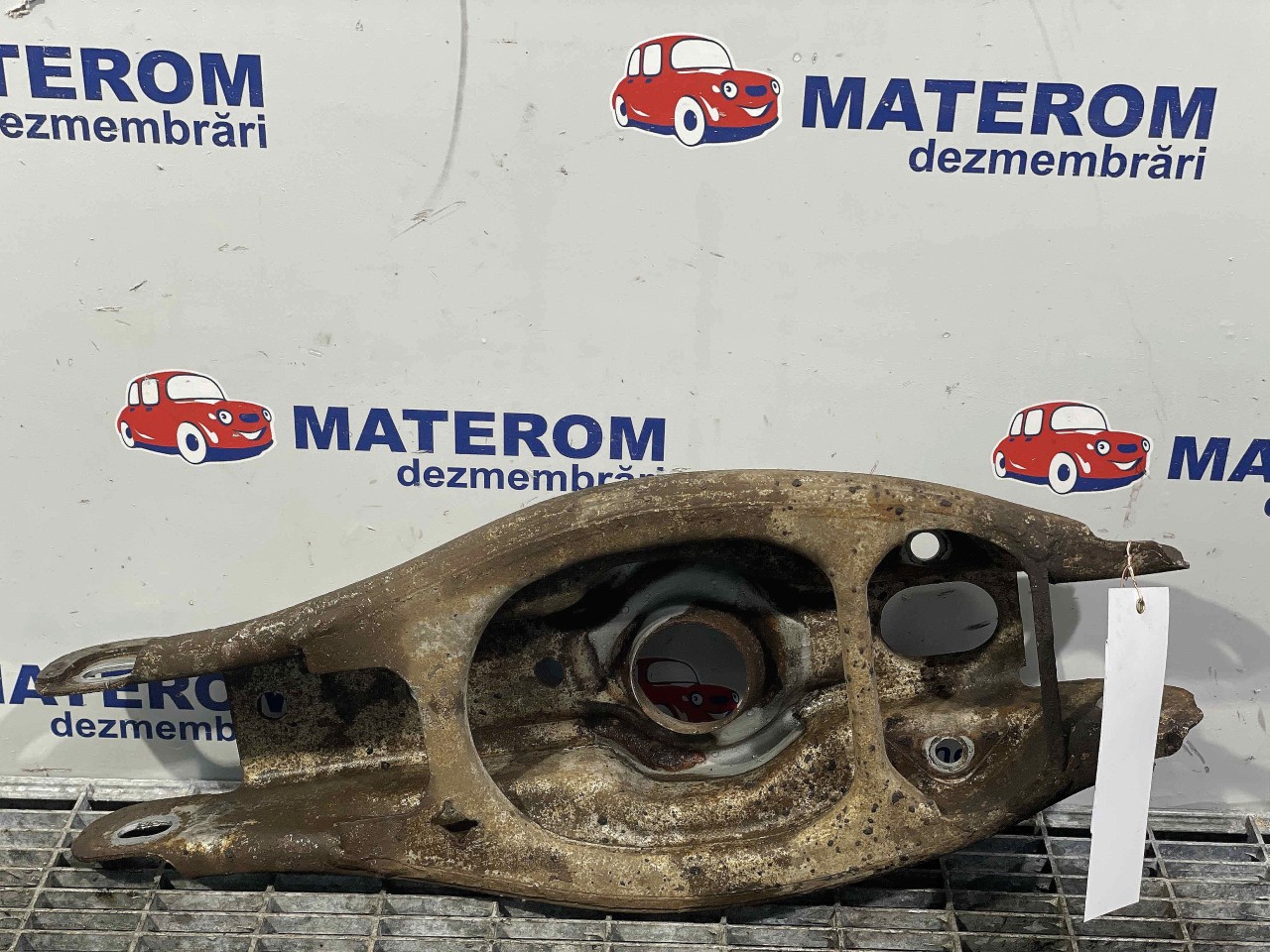 BRAT SPATE INFERIOR DREAPTA BMW X1 X1 - - (2009 2015)