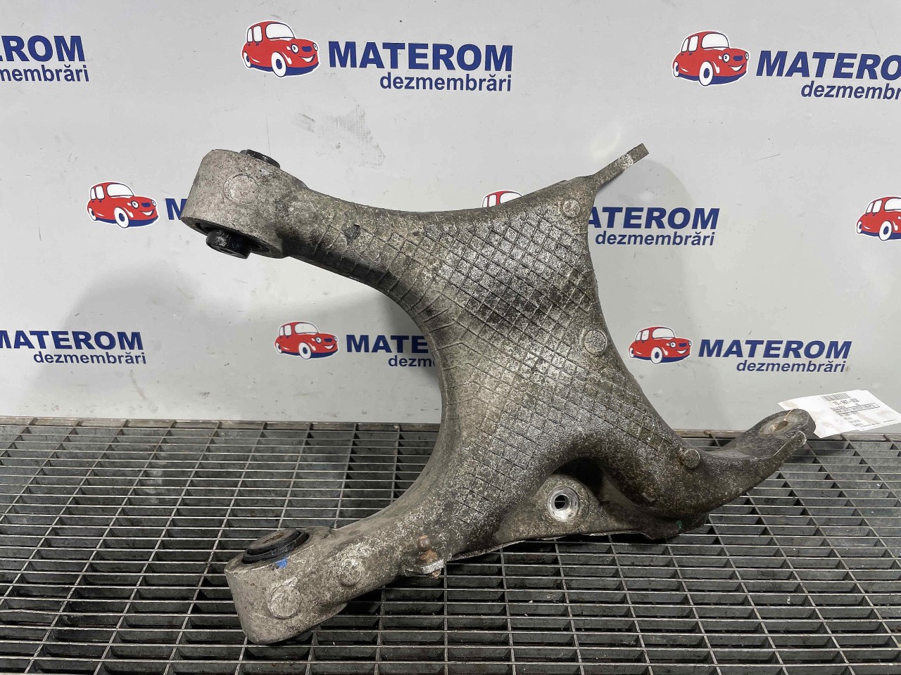 BRAT SPATE INFERIOR DREAPTA BMW X5 X5 - - (2007 2013)