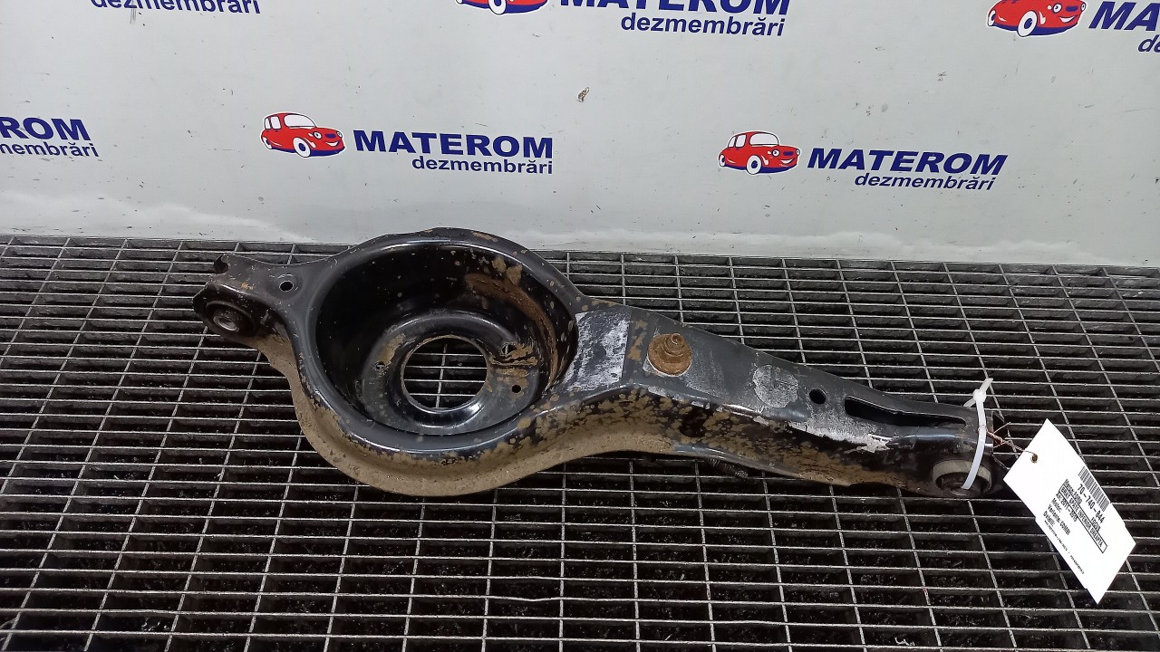 BRAT SPATE INFERIOR DREAPTA FORD FOCUS - - (2011 2014)