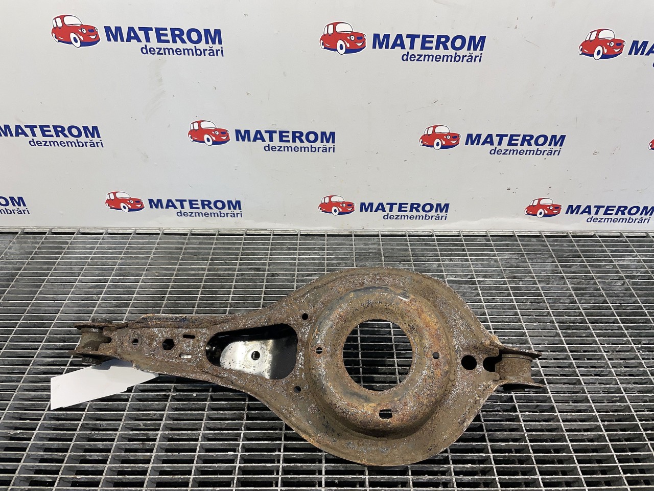 BRAT SPATE INFERIOR DREAPTA FORD GRAND C-MAX - - (2010 2015)