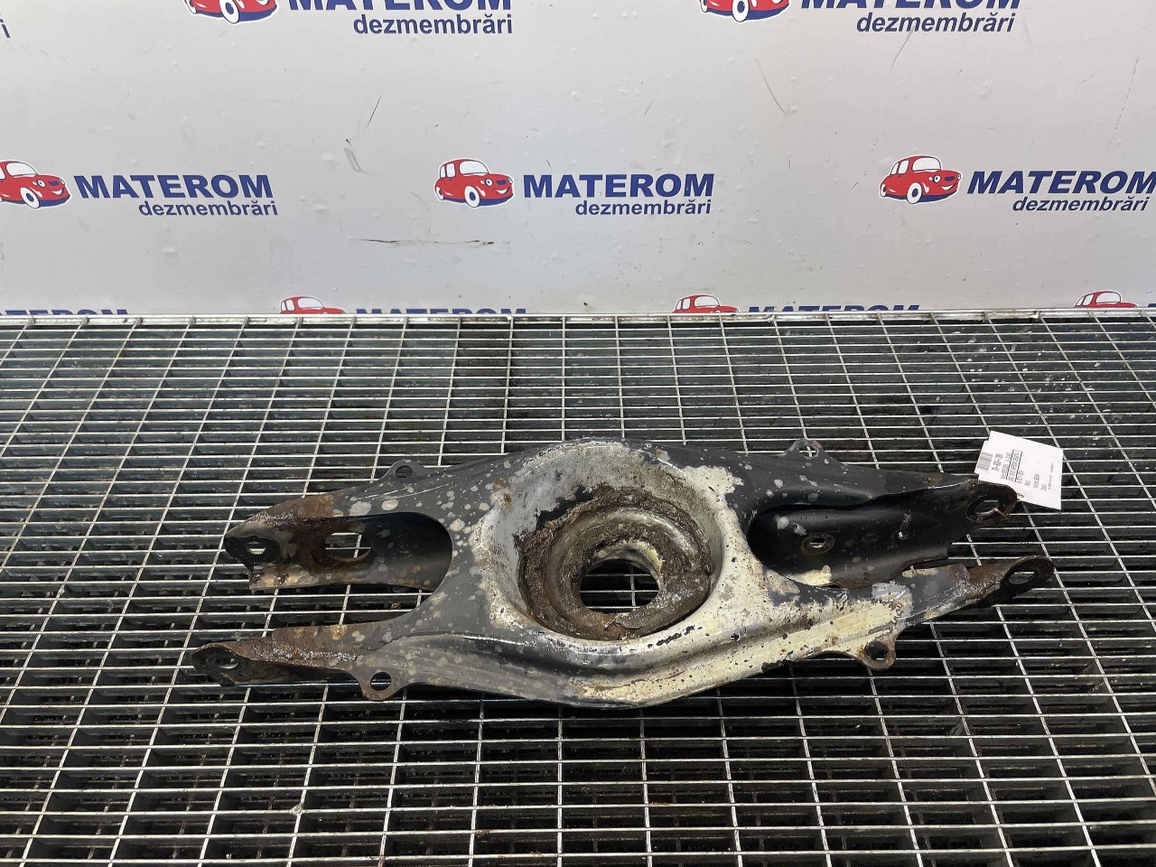 BRAT SPATE INFERIOR DREAPTA MERCEDES C-CLASS - - (2011 2014)