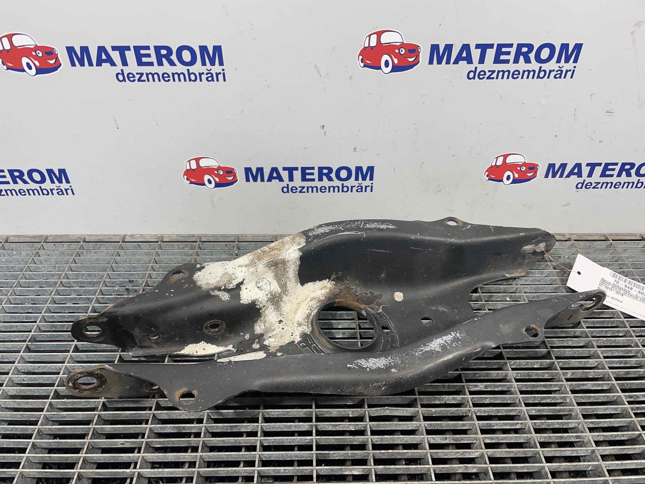 BRAT SPATE INFERIOR DREAPTA MERCEDES C-CLASS - - (2014 2018)