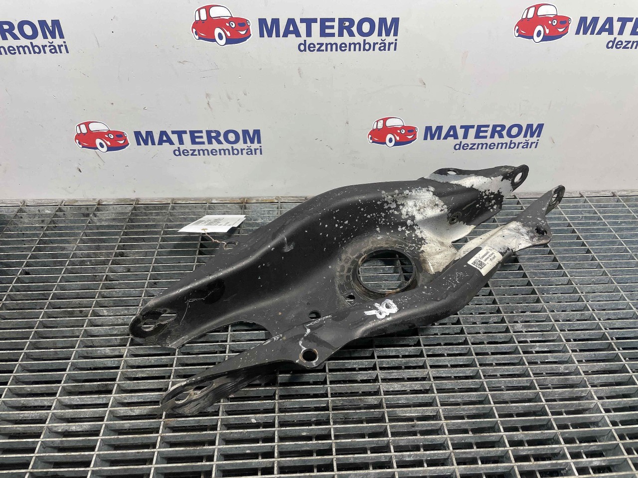 BRAT SPATE INFERIOR DREAPTA MERCEDES C-CLASS - - (2014 2018)
