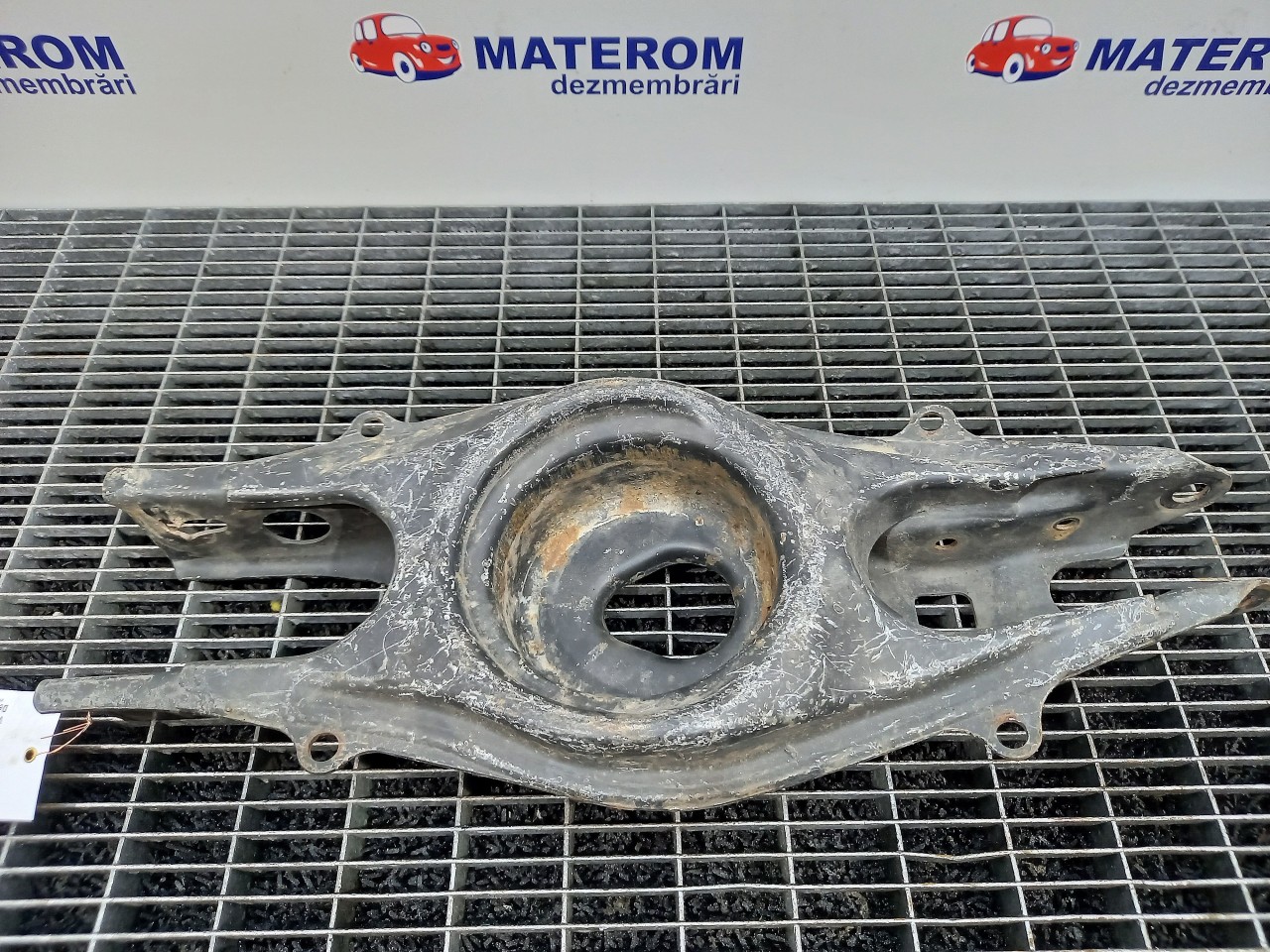 BRAT SPATE INFERIOR DREAPTA MERCEDES E-CLASS - - (2009 2013)