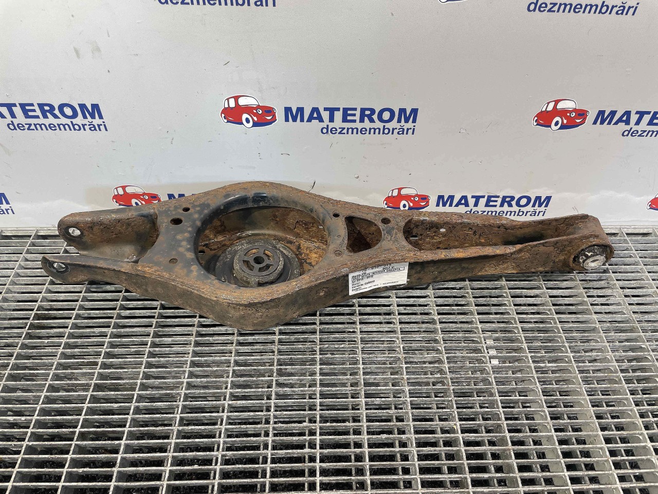 BRAT SPATE INFERIOR DREAPTA VW GOLF VI - - (2010 2015)