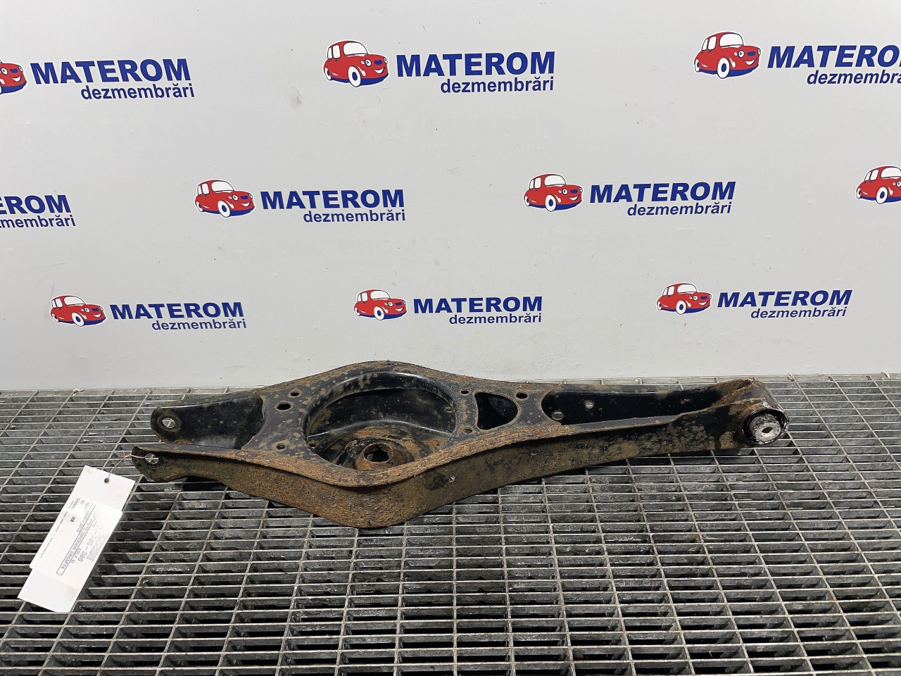 BRAT SPATE INFERIOR DREAPTA VW GOLF VI GOLF VI - - (2008 2012)