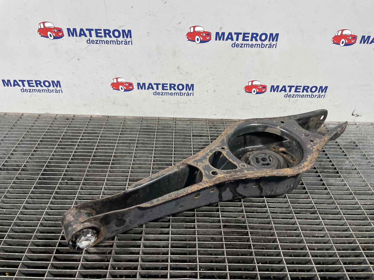 BRAT SPATE INFERIOR DREAPTA VW JETTA IV - - (2010 2019)
