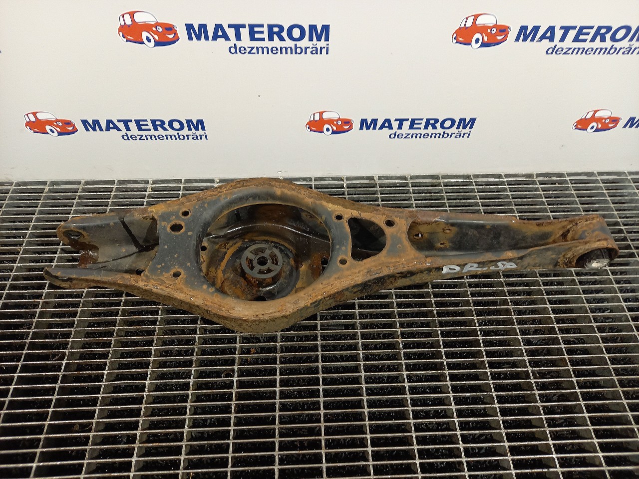 BRAT SPATE INFERIOR DREAPTA VW PASSAT PASSAT - - (2010 2014)