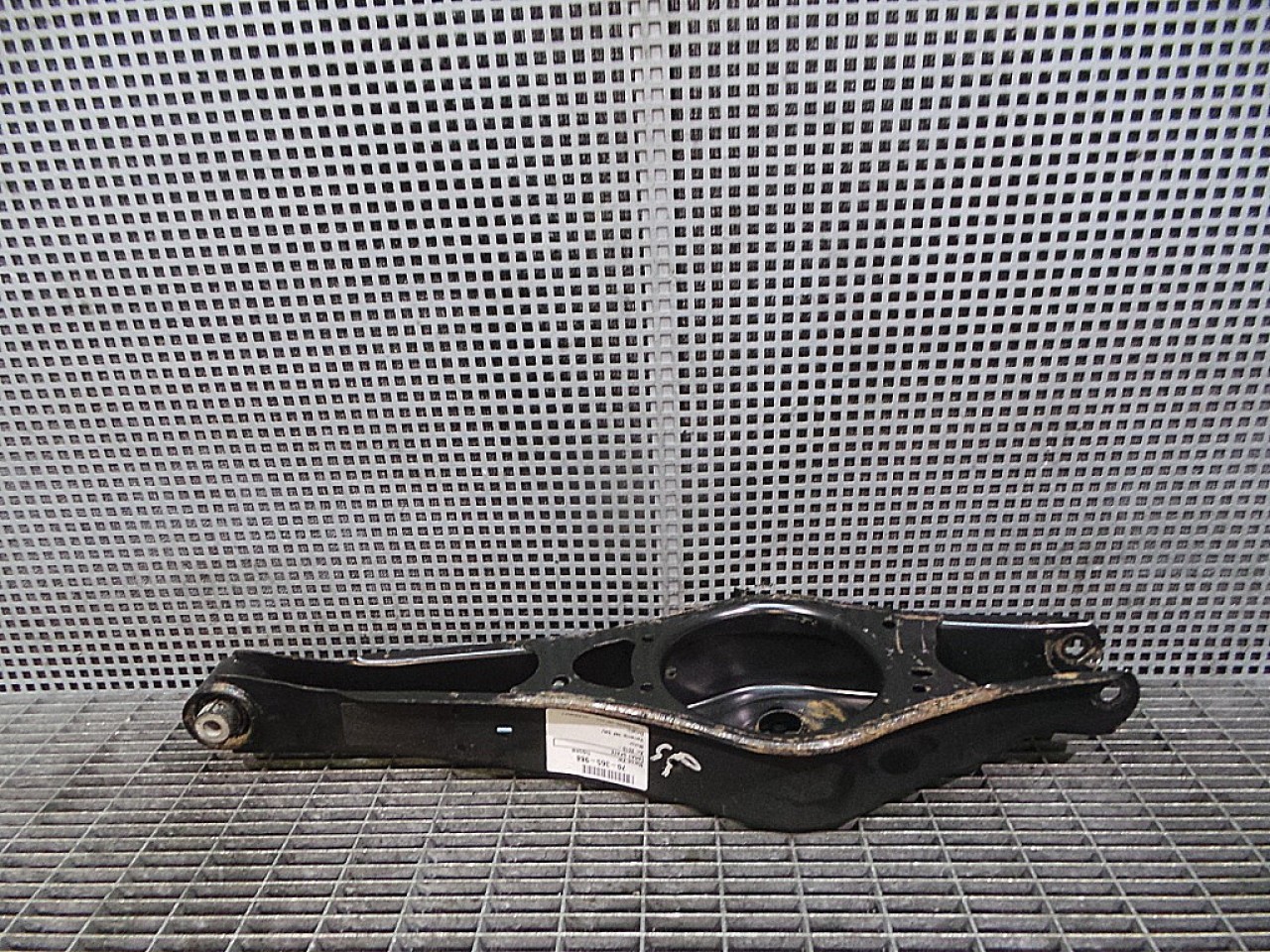 BRAT SPATE INFERIOR DREAPTA VW TIGUAN - - (2010 2015)