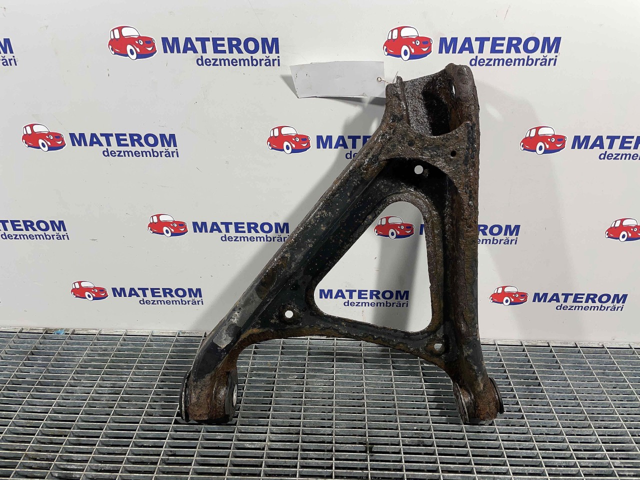 BRAT SPATE INFERIOR DREAPTA VW TOUAREG TOUAREG - - (2010 2018)