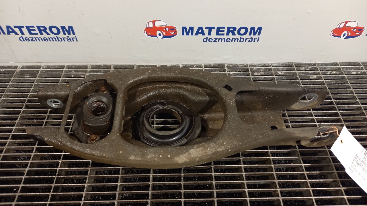 BRAT SPATE INFERIOR STANGA BMW SERIA 1 E 81 - - (2007 2014)